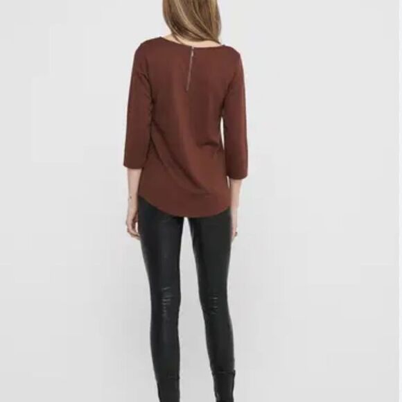 Jacqueline De Yong Tops - Jacqueline De Yong Ribbed Zipper Back Shirt Women’s Small